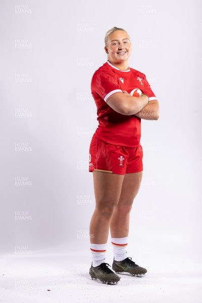 170325 Wales Women 6 Nations Rugby Squad Portraits - Molly Reardon