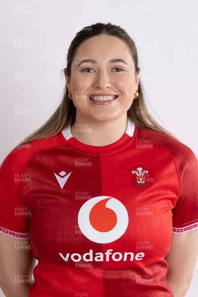 230226 - Wales Senior Women Extended Squad and Staff Portraits - Gwen Crabb