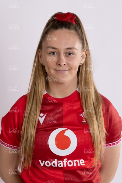230226 - Wales Senior Women Extended Squad and Staff Portraits - Hannah Dallavalle