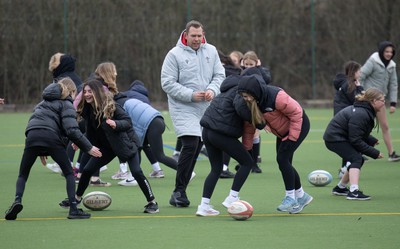 080323 - Wales Women 6 Nations Squad Announcement, Ysgol Dyffryn Aman, Ammanford - Wales Women Rugby head coach Ioan Cunningham and players Hannah Jones and Ffion Lewis return to their former school and take a girls rugby skills session after the girls helped to formally announce the Wales Women’s squad for the forthcoming Women’s 6 Nations