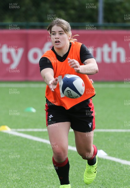 230521 - Wales Women 7s Squad Training - Bethan Lewis during during training session