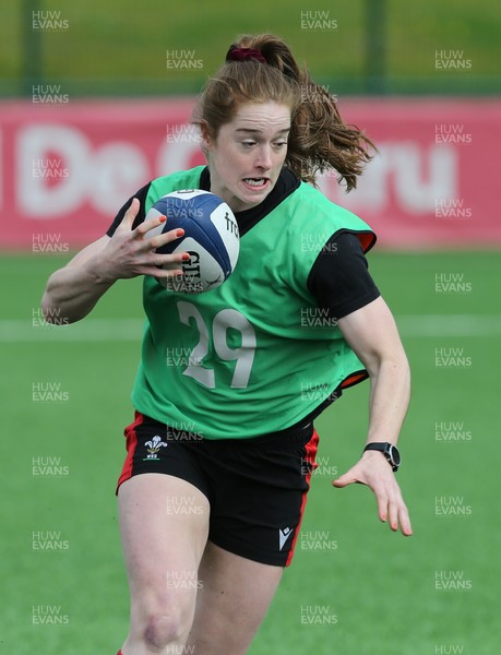 230521 - Wales Women 7s Squad Training - Lisa Neumann during training session