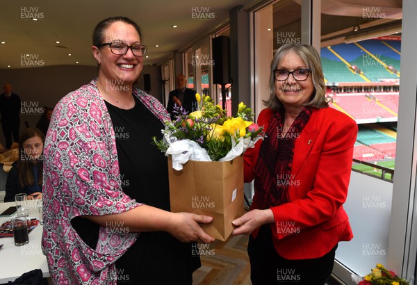 300422 - Wales Women v Italy Women - TikTok Women's Six Nations - Lisa Pritchard-Evans receives flowers from Cilla Davies