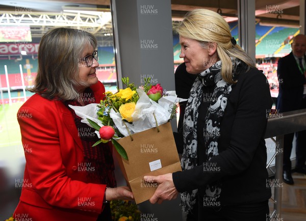 300422 - Wales Women v Italy Women - TikTok Women's Six Nations - Jackie Morgan receives flowers from Cilla Davies