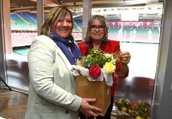 300422 - Wales Women v Italy Women - TikTok Women's Six Nations - Nadine Griffiths receives flowers from Cilla Davies