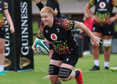 080526 - Wales Women Rugby Captains Run - Bethan Lewis during Captains Run at Pirrie Park ahead of the Women’s 6 Nations match against Ireland at Affidea Stadium