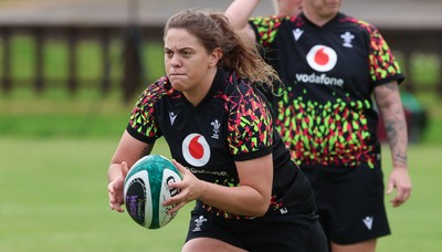 080526 - Wales Women Rugby Captains Run - Natalia John during Captains Run at Pirrie Park ahead of the Women’s 6 Nations match against Ireland at Affidea Stadium