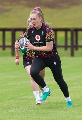 080526 - Wales Women Rugby Captains Run - Hannah Dallavalle during Captains Run at Pirrie Park ahead of the Women’s 6 Nations match against Ireland at Affidea Stadium