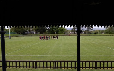 080526 - Wales Women Rugby Captains Run - The Wales team go through Captains Run at Pirrie Park ahead of the Women’s 6 Nations match against Ireland at Affidea Stadium