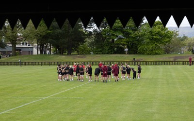 080526 - Wales Women Rugby Captains Run - The Wales team go through Captains Run at Pirrie Park ahead of the Women’s 6 Nations match against Ireland at Affidea Stadium