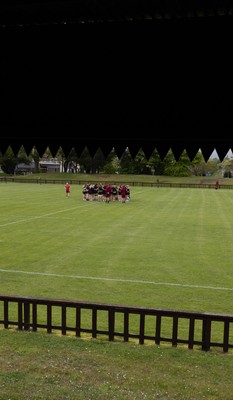 080526 - Wales Women Rugby Captains Run - The Wales team go through Captains Run at Pirrie Park ahead of the Women’s 6 Nations match against Ireland at Affidea Stadium