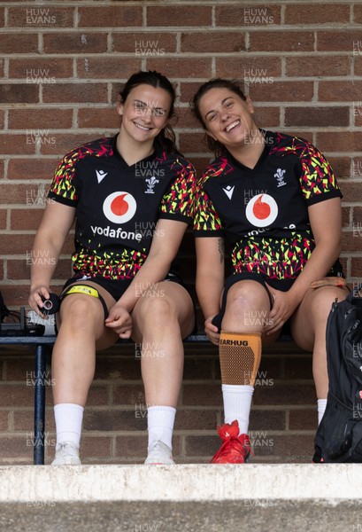 080526 - Wales Women Rugby Captains Run - Branwen Metcalfe and Natalia John during Captains Run at Pirrie Park ahead of the Women’s 6 Nations match against Ireland at Affidea Stadium