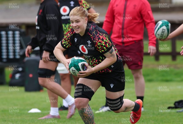 080526 - Wales Women Rugby Captains Run - Bethan Lewis during Captains Run at Pirrie Park ahead of the Women’s 6 Nations match against Ireland at Affidea Stadium