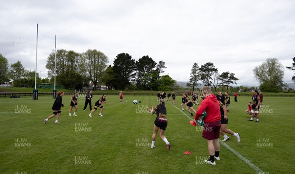 080526 - Wales Women Rugby Captains Run - The Wales team go through Captains Run at Pirrie Park ahead of the Women’s 6 Nations match against Ireland at Affidea Stadium