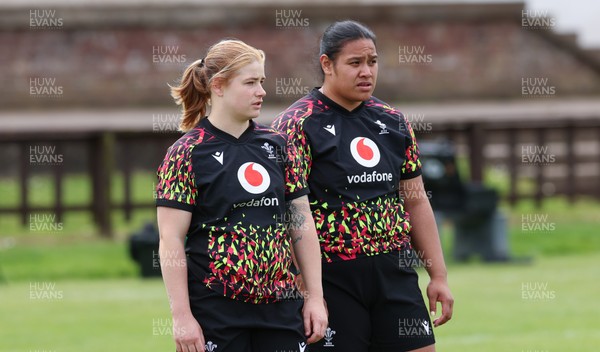 080526 - Wales Women Rugby Captains Run - Bethan Lewis and Sisilia Tuipulotu during Captains Run at Pirrie Park ahead of the Women’s 6 Nations match against Ireland at Affidea Stadium