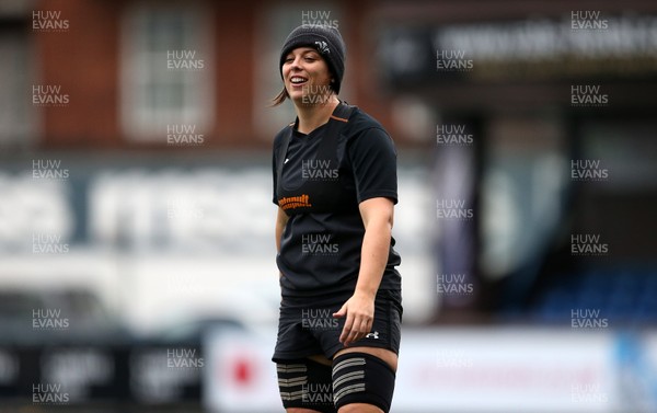 091118 - Wales Womens Captains Run - Sioned Harries during training