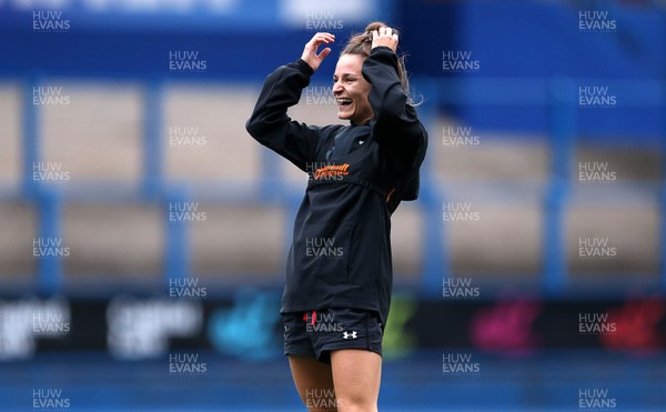 091118 - Wales Womens Captains Run - Jasmine Joyce during training