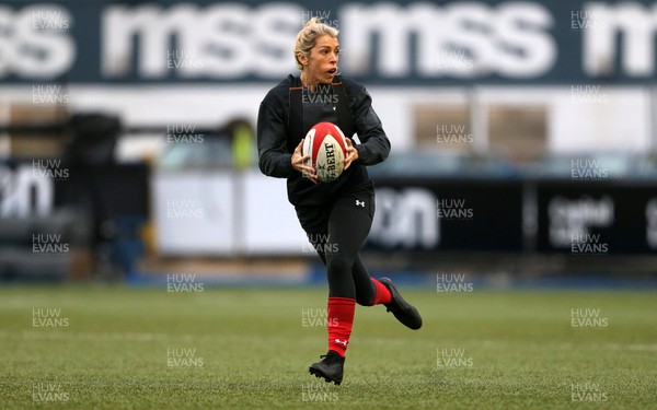 091118 - Wales Womens Captains Run - Alecs Donovan during training