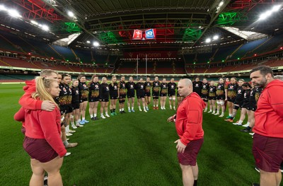 100426 - Wales Women Rugby Captain’s Run - The Wales match squad during Captain’s Run at the Principality Stadium ahead of the opening Women’s 6 Nations match against Scotland