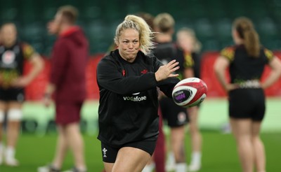 100426 - Wales Women Rugby Captain’s Run - Kelsey Jones during Captain’s Run at the Principality Stadium ahead of the opening Women’s 6 Nations match against Scotland