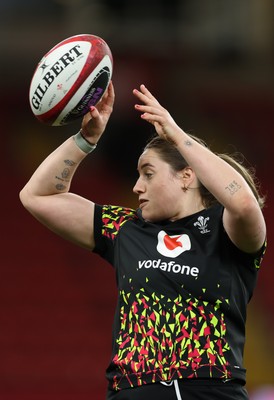 100426 - Wales Women Rugby Captain’s Run - Gwen Crabb during Captain’s Run at the Principality Stadium ahead of the opening Women’s 6 Nations match against Scotland