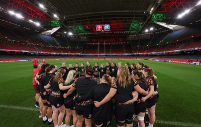 100426 - Wales Women Rugby Captain’s Run - The Wales match squad during Captain’s Run at the Principality Stadium ahead of the opening Women’s 6 Nations match against Scotland