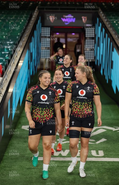 100426 - Wales Women Rugby Captain’s Run - Maisie Davies and Alaw Pyrs during Captain’s Run at the Principality Stadium ahead of the opening Women’s 6 Nations match against Scotland