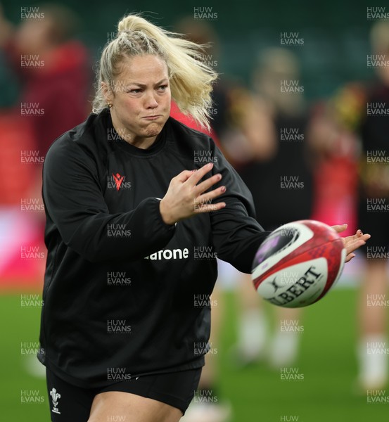 100426 - Wales Women Rugby Captain’s Run - Kelsey Jones during Captain’s Run at the Principality Stadium ahead of the opening Women’s 6 Nations match against Scotland