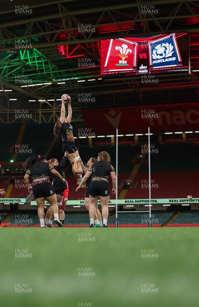 100426 - Wales Women Rugby Captain’s Run - The Wales Women team go through line outs  during Captain’s Run at the Principality Stadium ahead of the opening Women’s 6 Nations match against Scotland