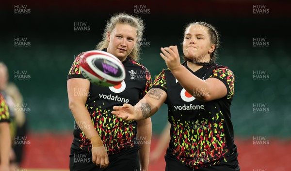 100426 - Wales Women Rugby Captain’s Run -Alaw Pyrs and Maisie Davies during Captain’s Run at the Principality Stadium ahead of the opening Women’s 6 Nations match against Scotland
