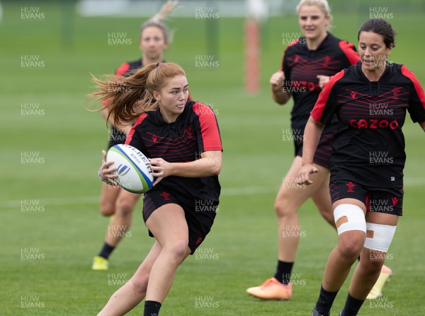 130922 - Wales Women Captains Run - Niamh Terry of Wales during the Captains Run ahead of Wales Women’s World Cup warm up match against England