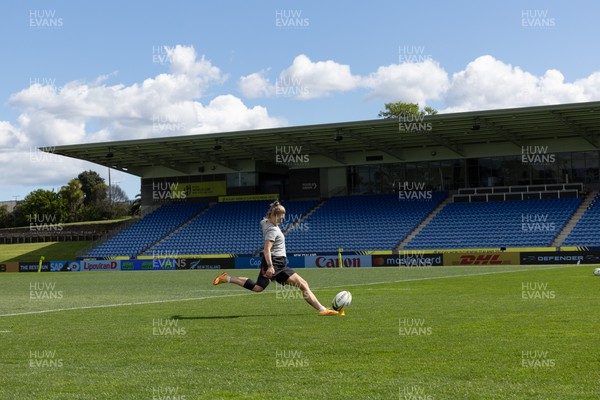 151022 - Captain’s Walkthrough, Waitakere Stadium - Wales’ Keira Bevan during kicking practise ahead of the Women’s Rugby World Cup match between Wales and New Zealand