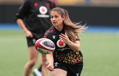 160526 - Wales Women Rugby Captain’s Run - Kayleigh Powell during Captain’s Run ahead of their final Women’s 6 Nations match against Italy