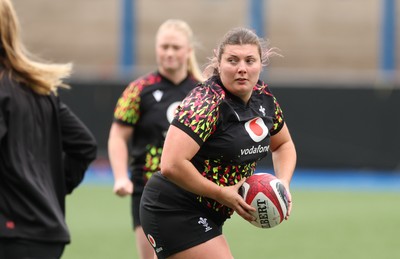 160526 - Wales Women Rugby Captain’s Run - Natalia John during Captain’s Run ahead of their final Women’s 6 Nations match against Italy