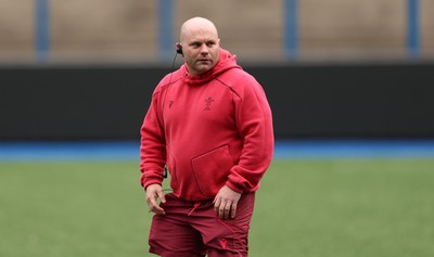 160526 - Wales Women Rugby Captain’s Run - Sean Lynn, Wales Women head coach during Captain’s Run ahead of their final Women’s 6 Nations match against Italy