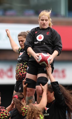 160526 - Wales Women Rugby Captain’s Run - Bethan Lewis during Captain’s Run ahead of their final Women’s 6 Nations match against Italy