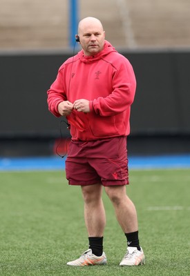 160526 - Wales Women Rugby Captain’s Run - Sean Lynn, Wales Women head coach during Captain’s Run ahead of their final Women’s 6 Nations match against Italy