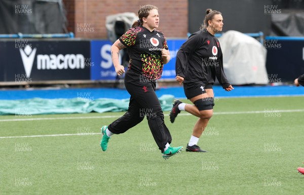 160526 - Wales Women Rugby Captain’s Run - Maisie Davies and Bryonie King in warm up during Captain’s Run ahead of their final Women’s 6 Nations match against Italy
