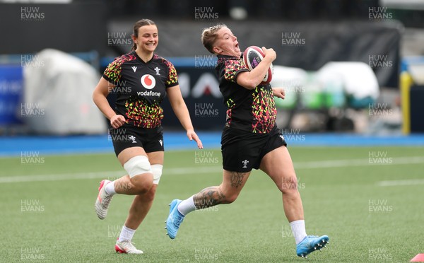 160526 - Wales Women Rugby Captain’s Run - Donna Rose in warm up during Captain’s Run ahead of their final Women’s 6 Nations match against Italy