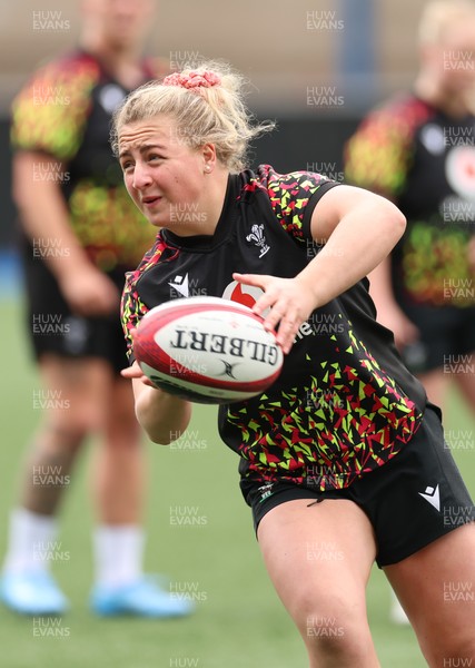 160526 - Wales Women Rugby Captain’s Run - Molly Reardon during Captain’s Run ahead of their final Women’s 6 Nations match against Italy