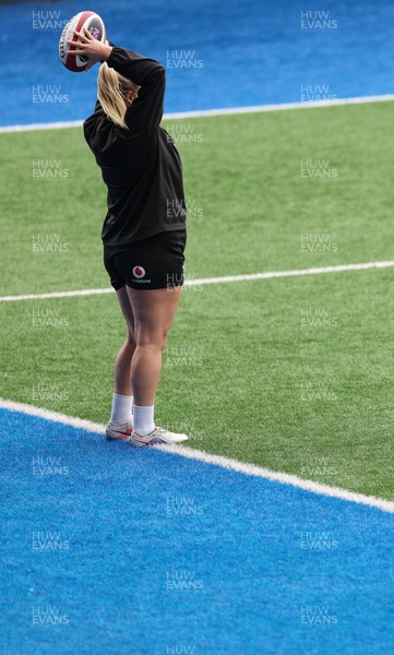 160526 - Wales Women Rugby Captain’s Run - Kelsey Jones during Captain’s Run ahead of their final Women’s 6 Nations match against Italy