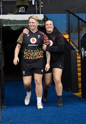 170426 - Wales Women Captain’s Run - Donna Rose and Carys Phillips during Captain’s Run ahead of the Women’s 6 Nations match against France