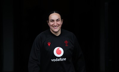 170426 - Wales Women Captain’s Run - Courtney Keight during Captain’s Run ahead of the Women’s 6 Nations match against France