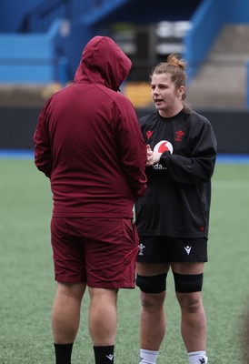 170426 - Wales Women Captain’s Run - Kate Williams during Captain’s Run ahead of the Women’s 6 Nations match against France