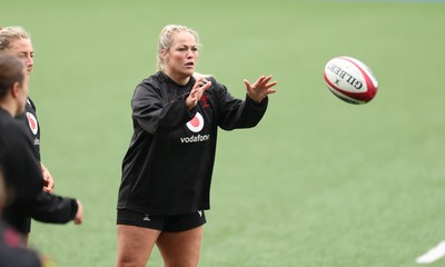 170426 - Wales Women Captain’s Run - Kelsey Jones during Captain’s Run ahead of the Women’s 6 Nations match against France