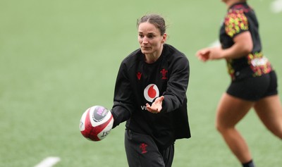 170426 - Wales Women Captain’s Run - Jasmine Joyce during Captain’s Run ahead of the Women’s 6 Nations match against France