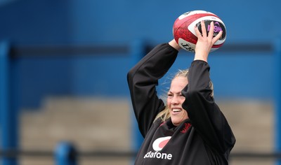 170426 - Wales Women Captain’s Run - Kelsey Jones during Captain’s Run ahead of the Women’s 6 Nations match against France