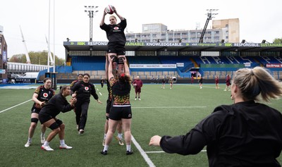 170426 - Wales Women Captain’s Run - Kelsey Jones and Gwen Crabb during Captain’s Run ahead of the Women’s 6 Nations match against France