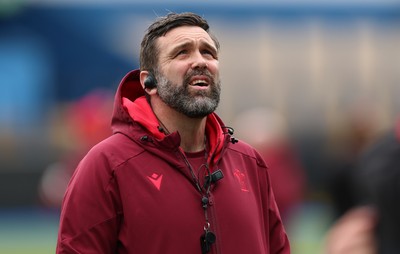 170426 - Wales Women Captain’s Run - Steve Salvin, Wales Women interim forwards coach during Captain’s Run ahead of the Women’s 6 Nations match against France