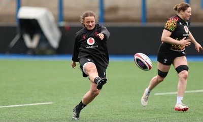 170426 - Wales Women Captain’s Run - Lleucu George during Captain’s Run ahead of the Women’s 6 Nations match against France